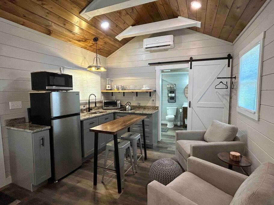 Blissful Nook Tiny Home ~ Cozy Retreat W/ Hot Tub; Near Town And Deep Creek Bryson City Exteriör bild